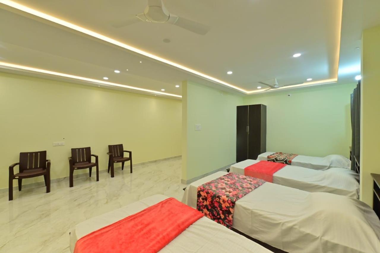 Lodge Gokula *