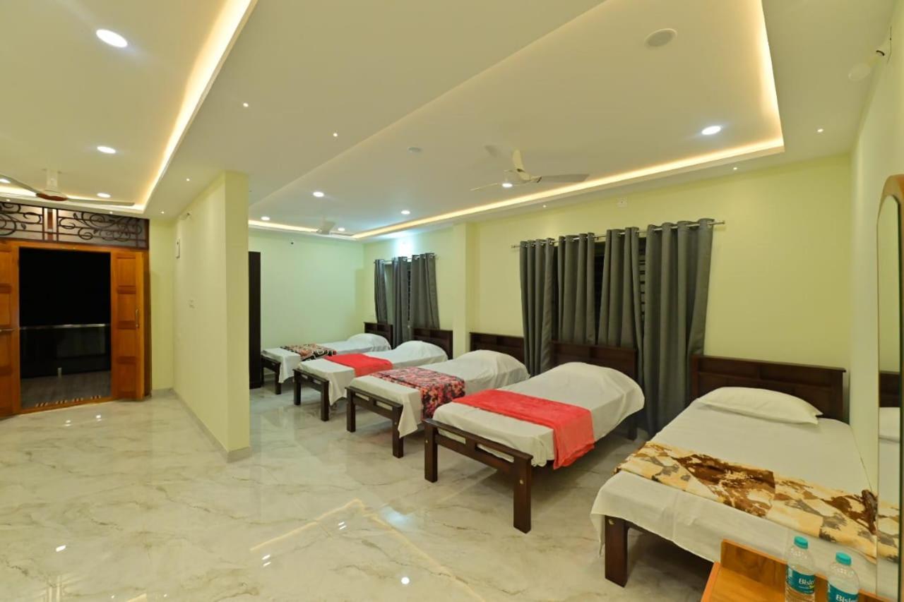 Lodge Gokula Subrahmanya
